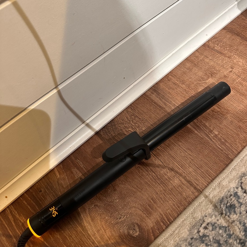 1” Hot Tools Professional Sleek Black Styling Wand